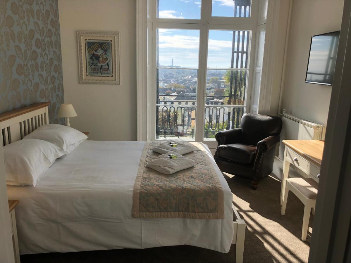 Almorah Hotel Saint Helier Ngoại thất bức ảnh