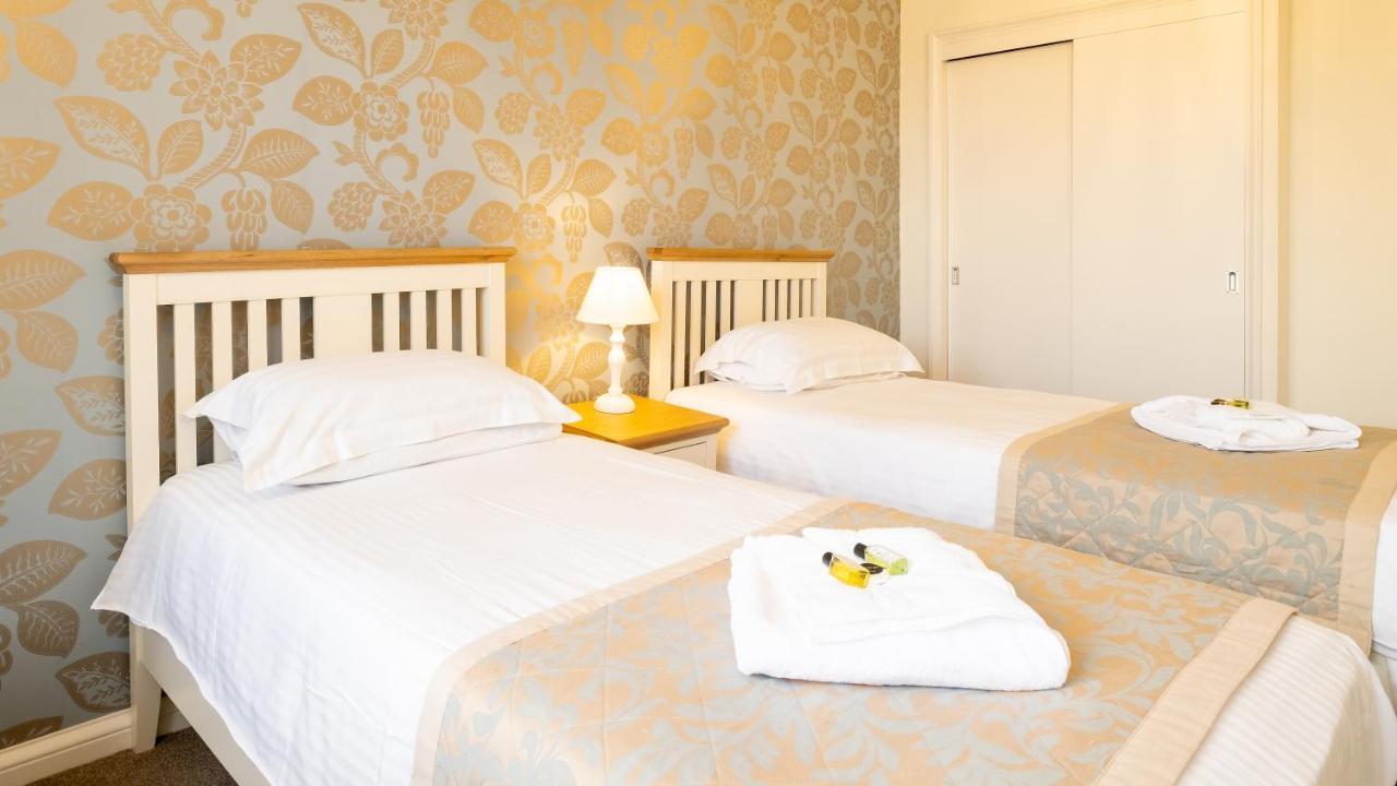 Almorah Hotel Saint Helier Ngoại thất bức ảnh