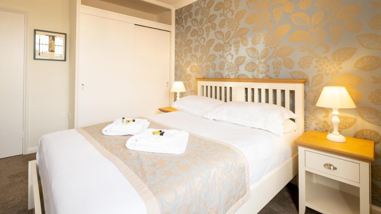 Almorah Hotel Saint Helier Ngoại thất bức ảnh
